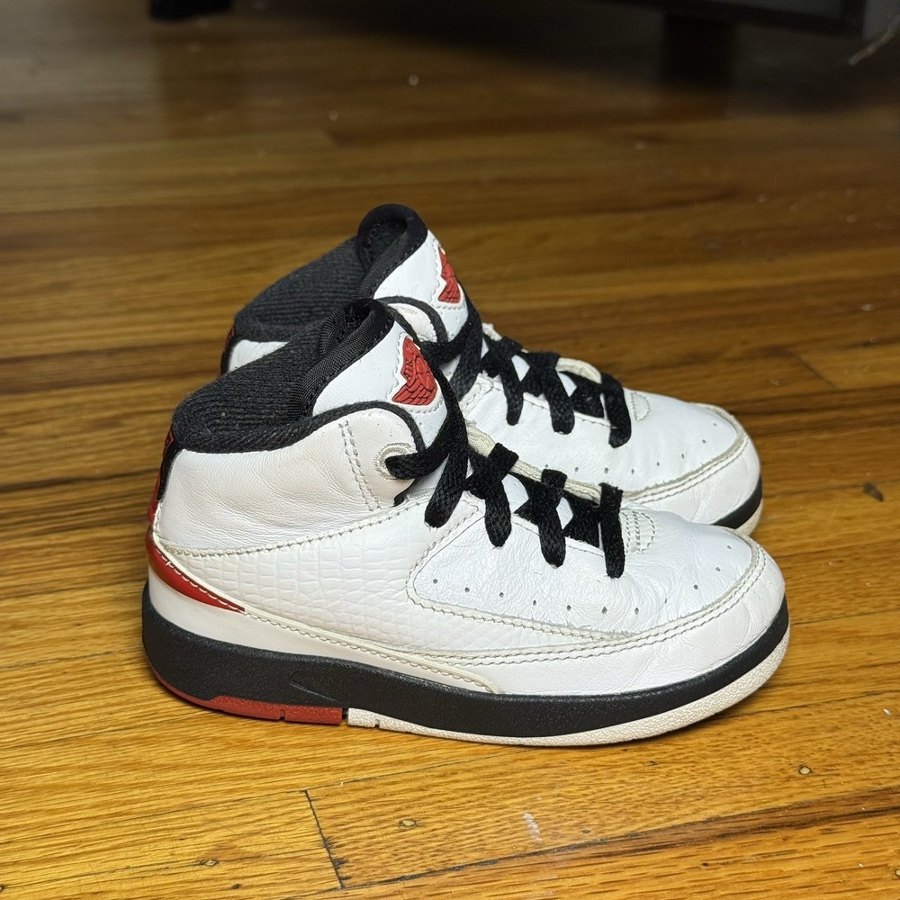 Jordan 2 Retro Chicago 2022 Toddler Shoes White Red Black DQ8563-106 Size 7C